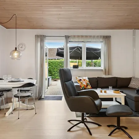 Beautiful In With Kitchen